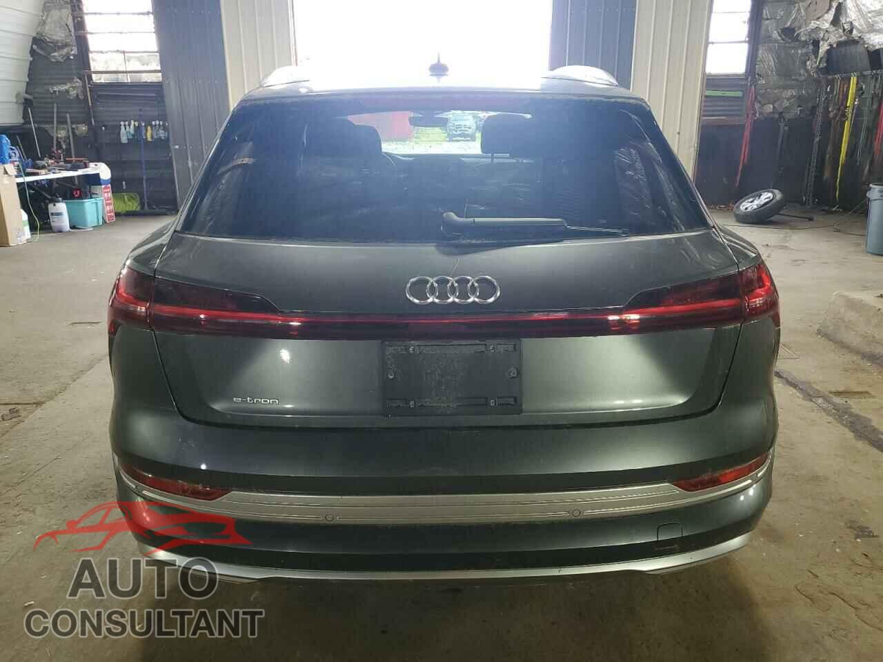 AUDI E-TRON 2019 - WA1VAAGE4KB006539
