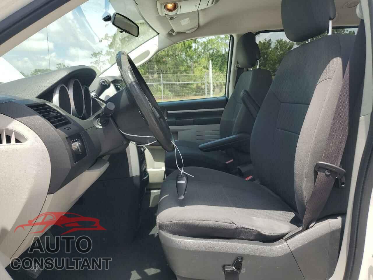 DODGE CARAVAN 2010 - 2D4RN4DE1AR384404