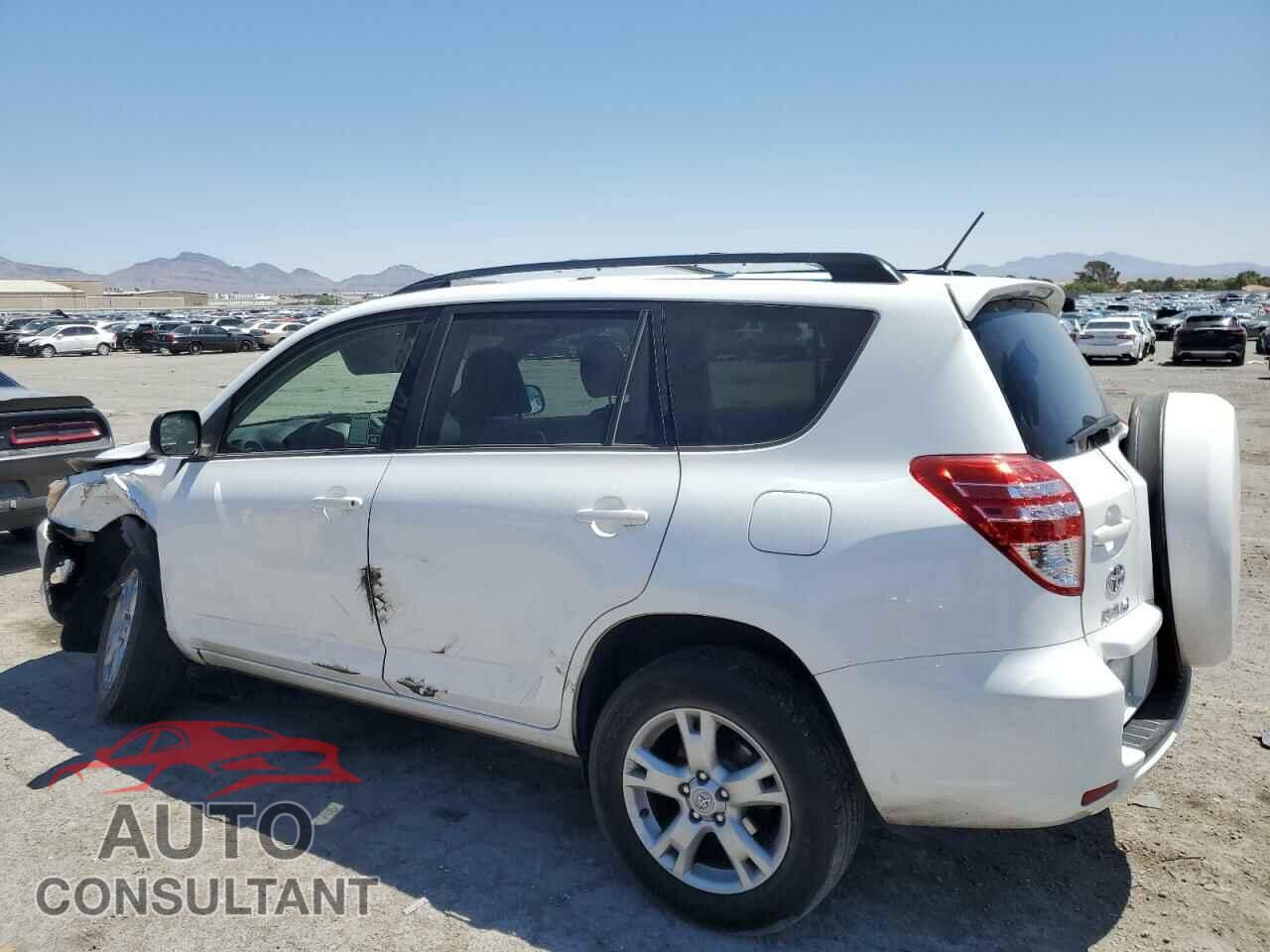 TOYOTA RAV4 2012 - JTMZF4DV8CD033182