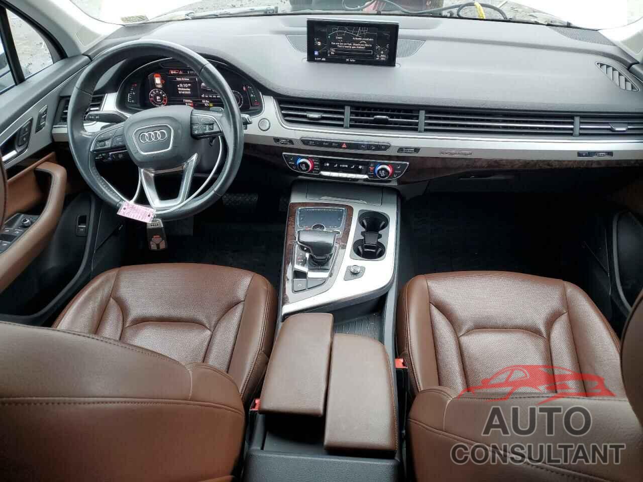 AUDI Q7 2019 - WA1LHAF79KD024240