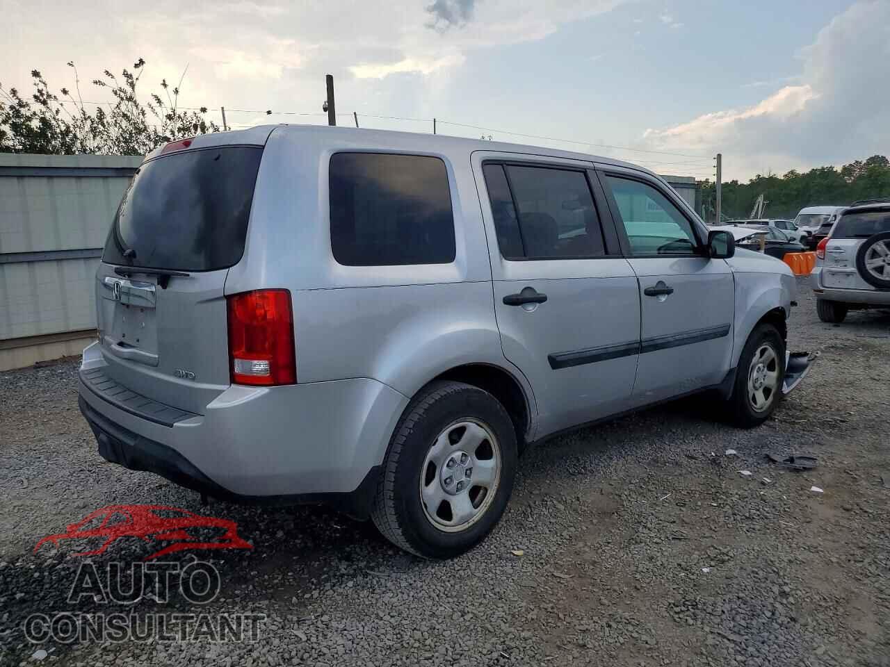 HONDA PILOT 2015 - 5FNYF4H26FB041130