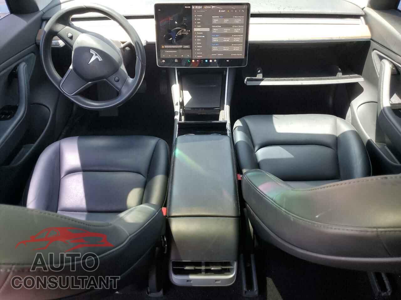 TESLA MODEL 3 2019 - 5YJ3E1EA2KF193259