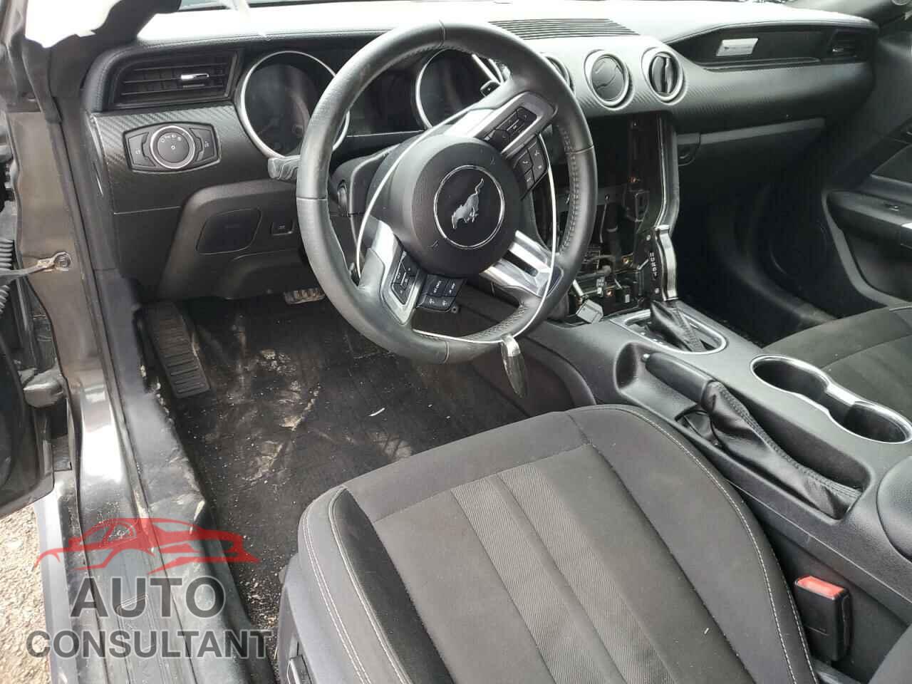 FORD MUSTANG 2019 - 1FA6P8CF5K5200985