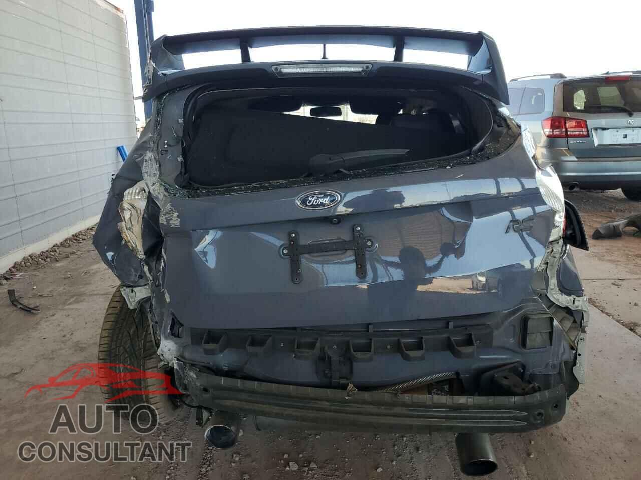 FORD FOCUS 2017 - WF0DP3TH8H4125992