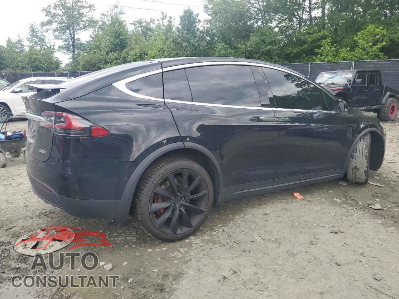 TESLA MODEL X 2017 - 5YJXCBE48HF051739