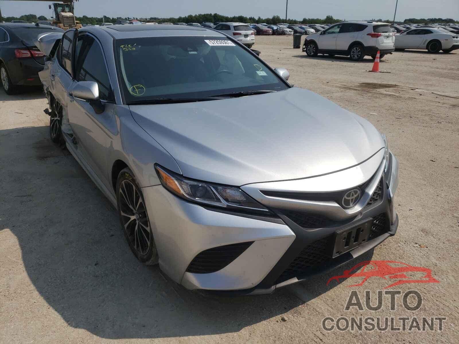 TOYOTA CAMRY 2018 - 4T1B11HK6JU507170