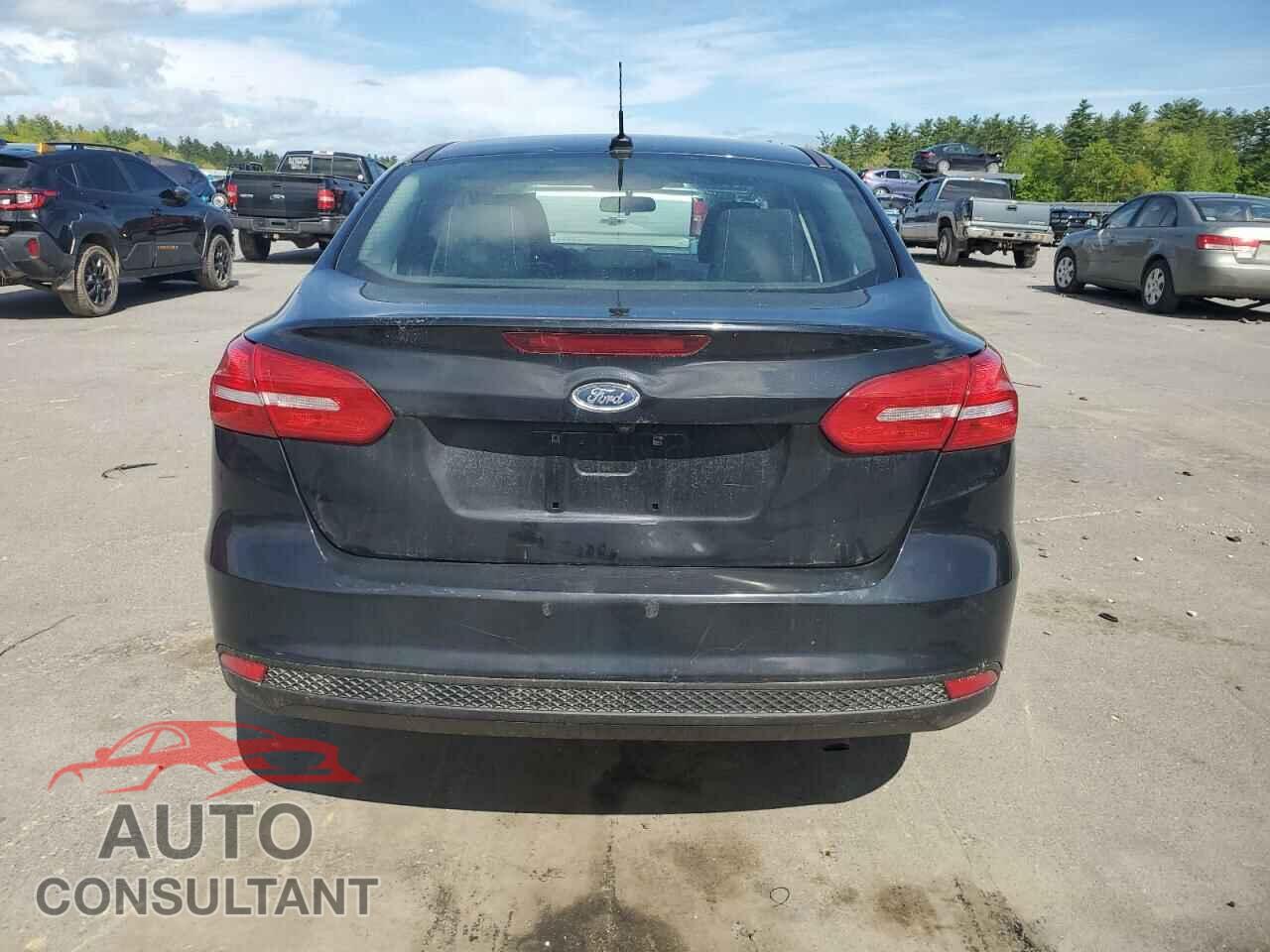 FORD FOCUS 2015 - 1FADP3F29FL208608