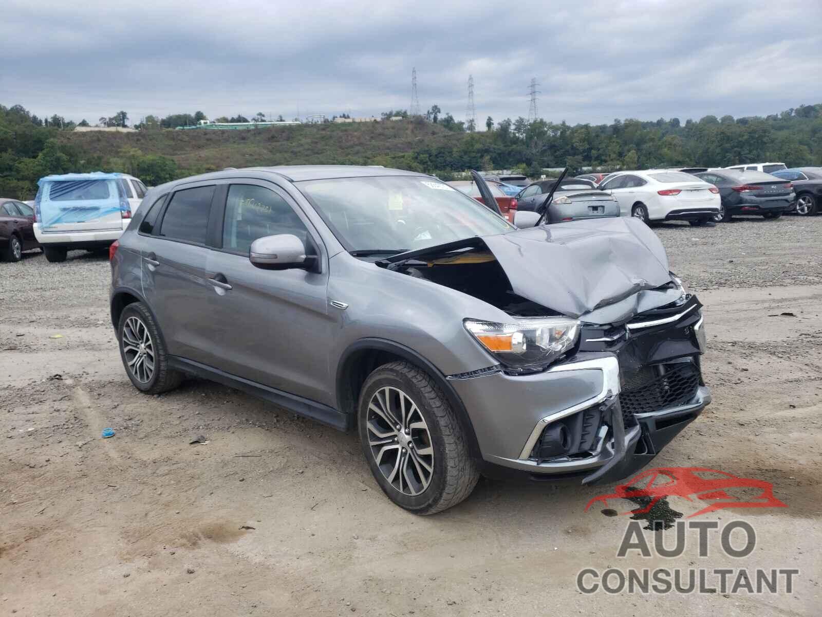 MITSUBISHI OUTLANDER 2018 - JA4AR3AUXJU018782