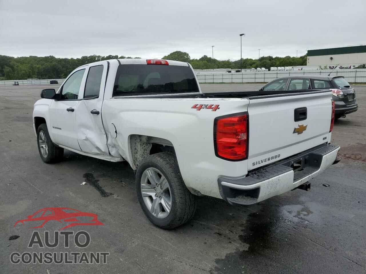 CHEVROLET SILVERADO 2018 - 1GCVKPEC1JZ324180