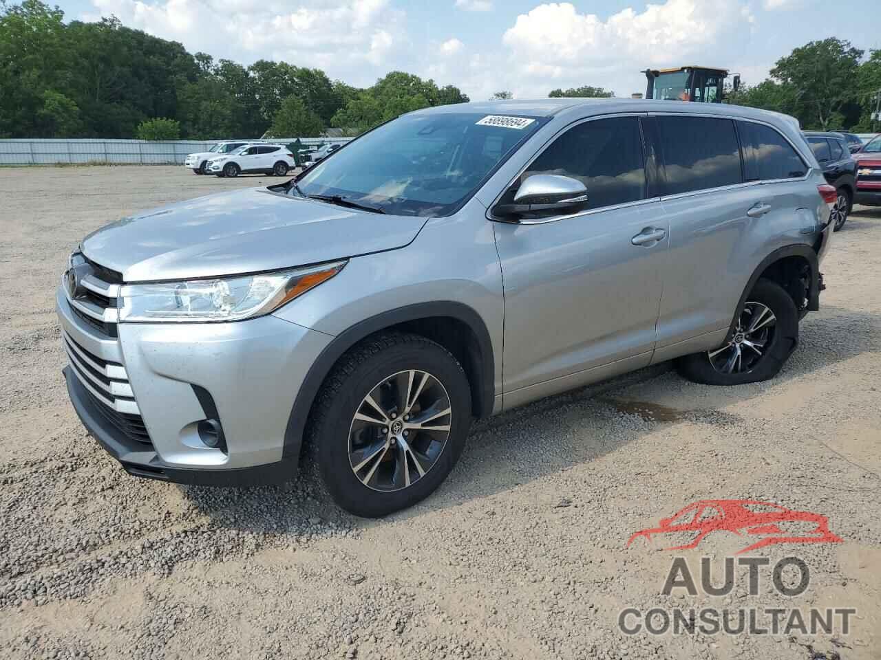 TOYOTA HIGHLANDER 2018 - 5TDZZRFH7JS242801