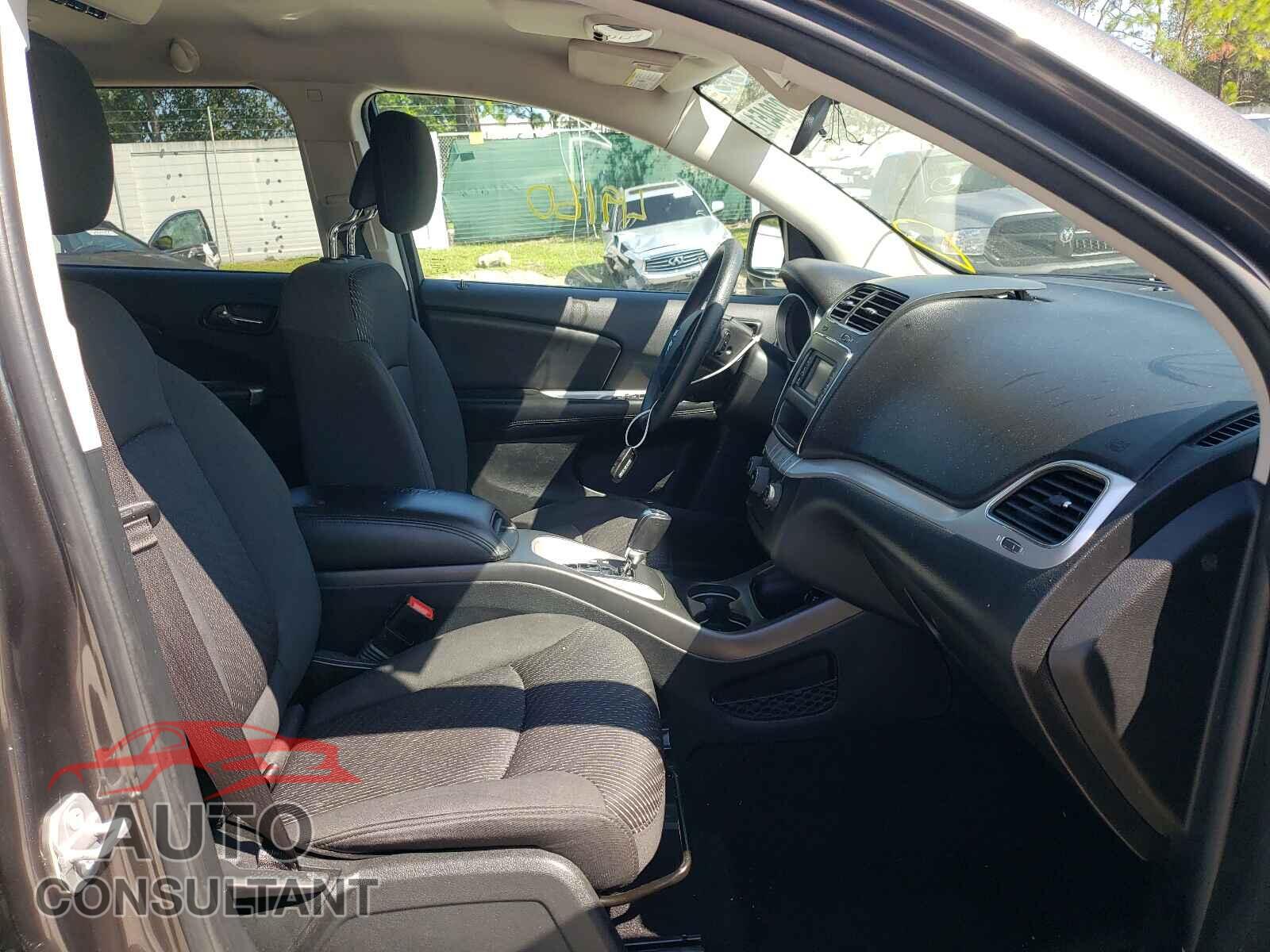 DODGE JOURNEY 2017 - 3C4PDCBG9HT536619