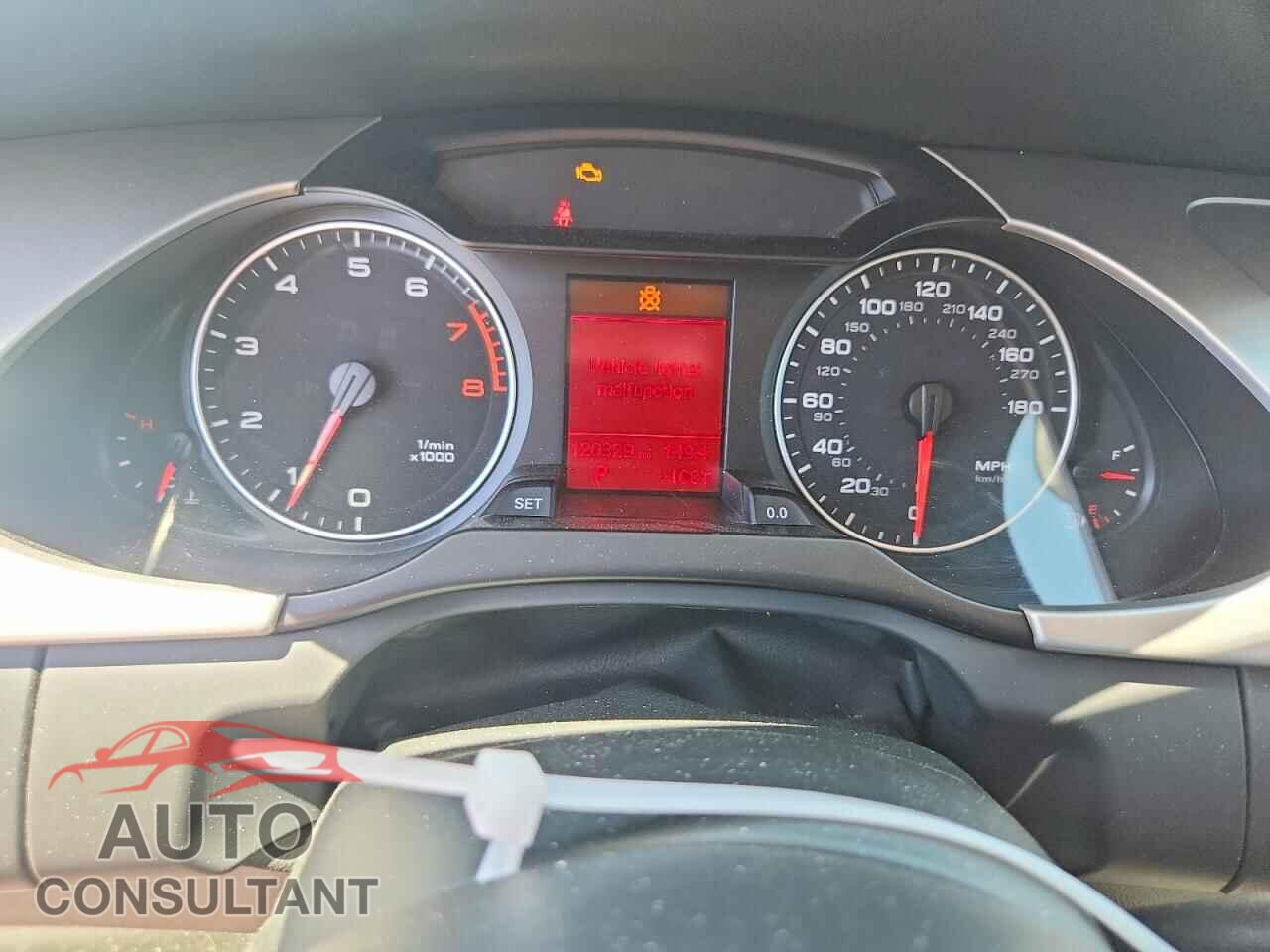 AUDI A4 2012 - WAUBFAFL8CA082392