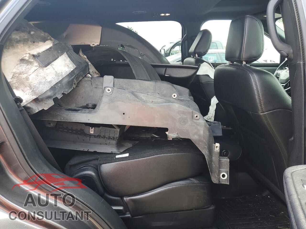 FORD EXPLORER 2018 - 1FM5K7D85JGB41319