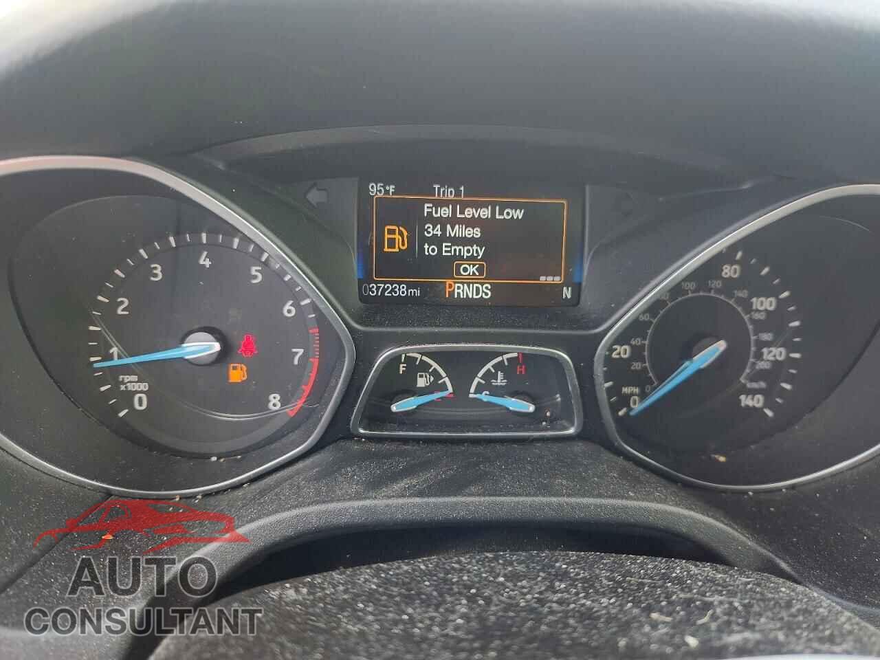 FORD FOCUS 2017 - 1FADP3J21HL321902