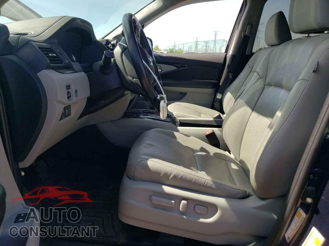 HONDA PILOT 2020 - 5FNYF6H01LB036357