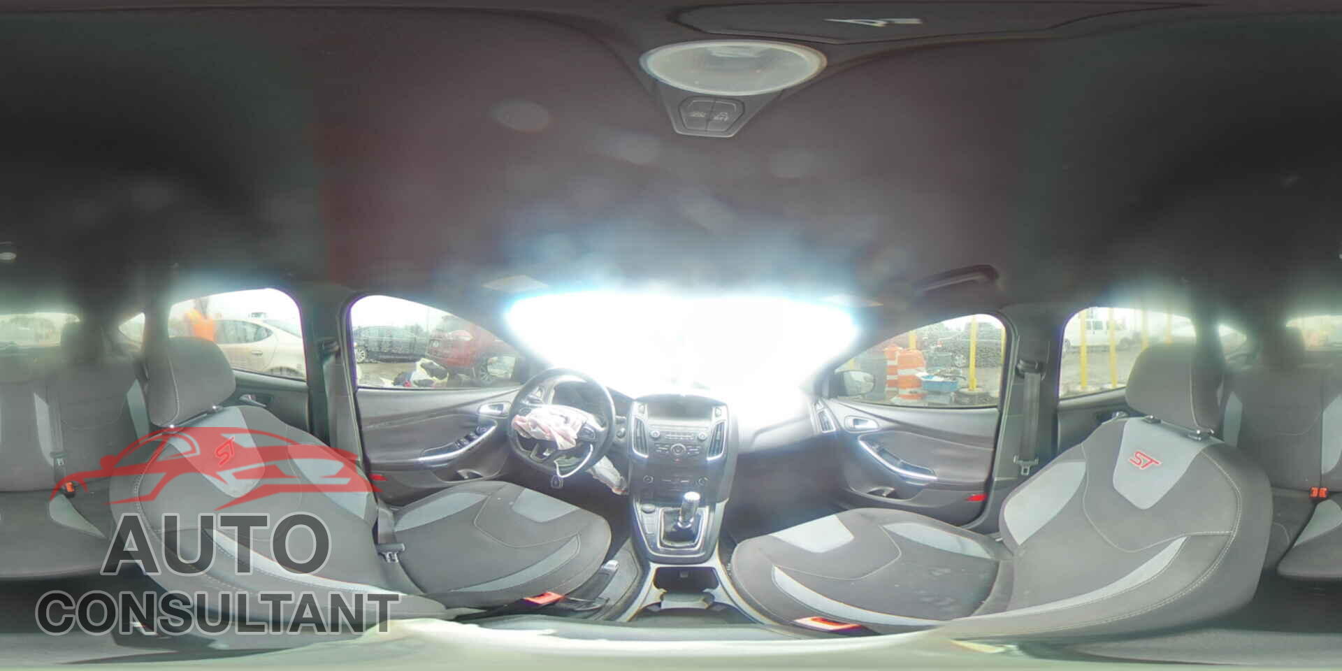 FORD FOCUS 2018 - 1FADP3L95JL332305