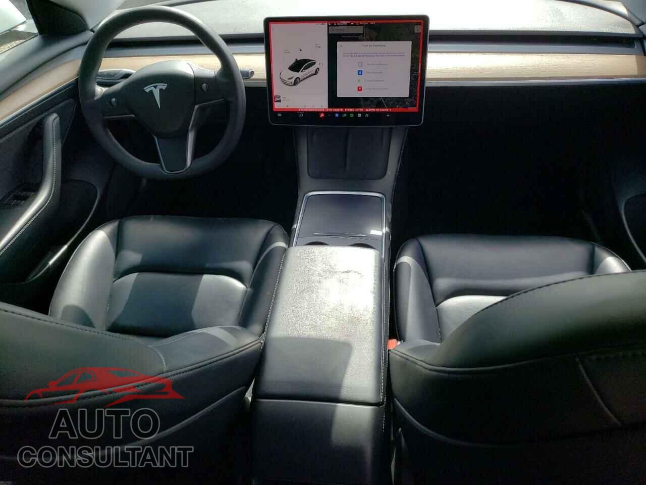 TESLA MODEL 3 2021 - 5YJ3E1EA4MF978689