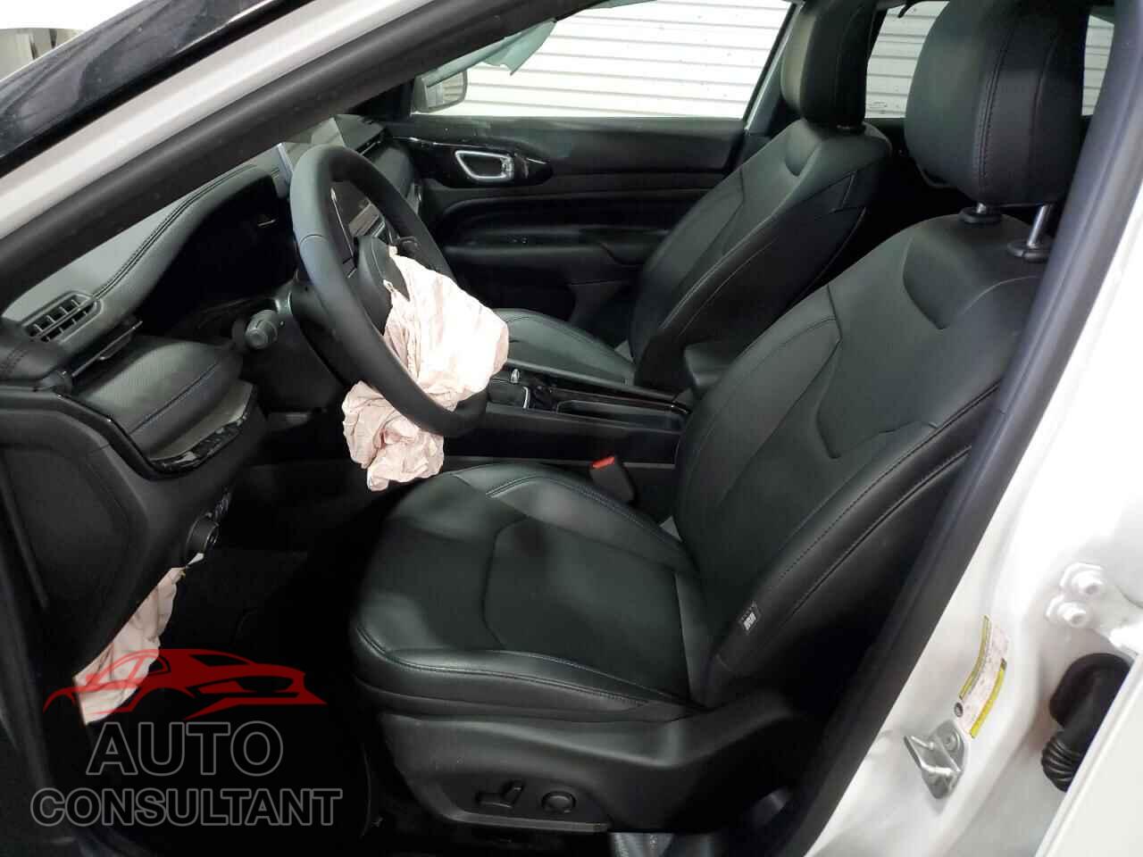 JEEP COMPASS 2025 - 3C4NJDCN5ST540175