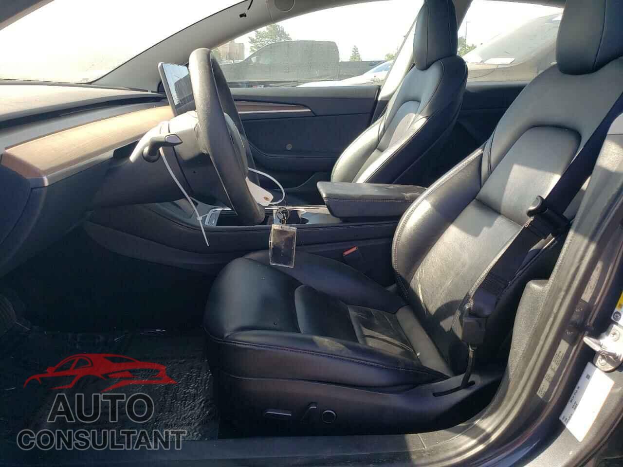 TESLA MODEL 3 2022 - 5YJ3E1EA8NF144555