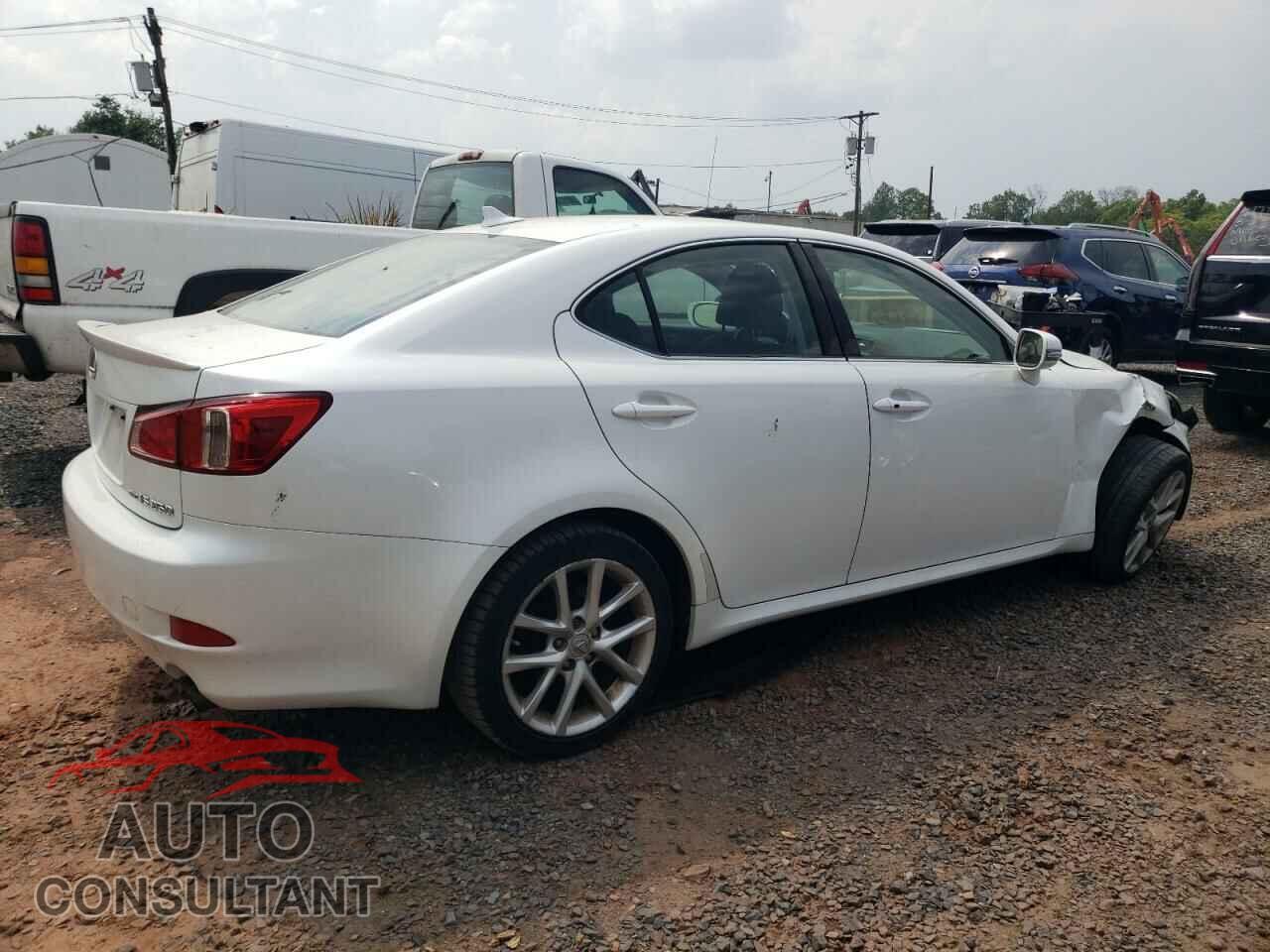 LEXUS IS 2011 - JTHCF5C25B5048510