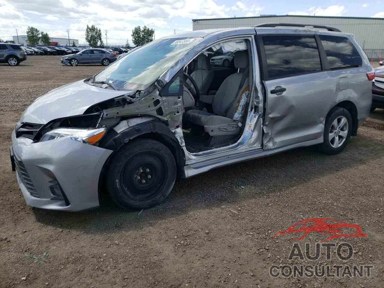 TOYOTA SIENNA 2018 - 5TDZZ3DC8JS932111