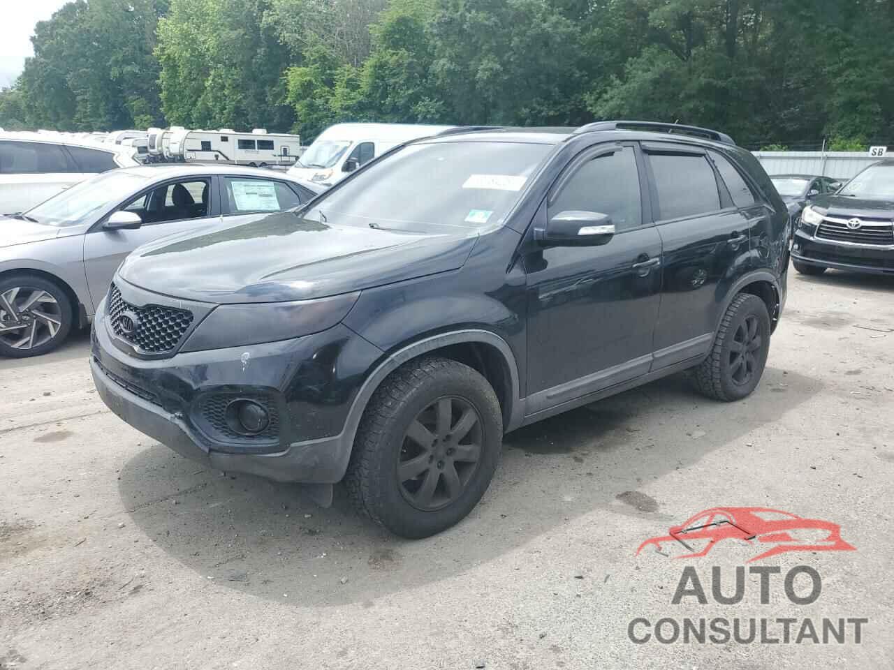 KIA SORENTO 2011 - 5XYKT4A11BG100751