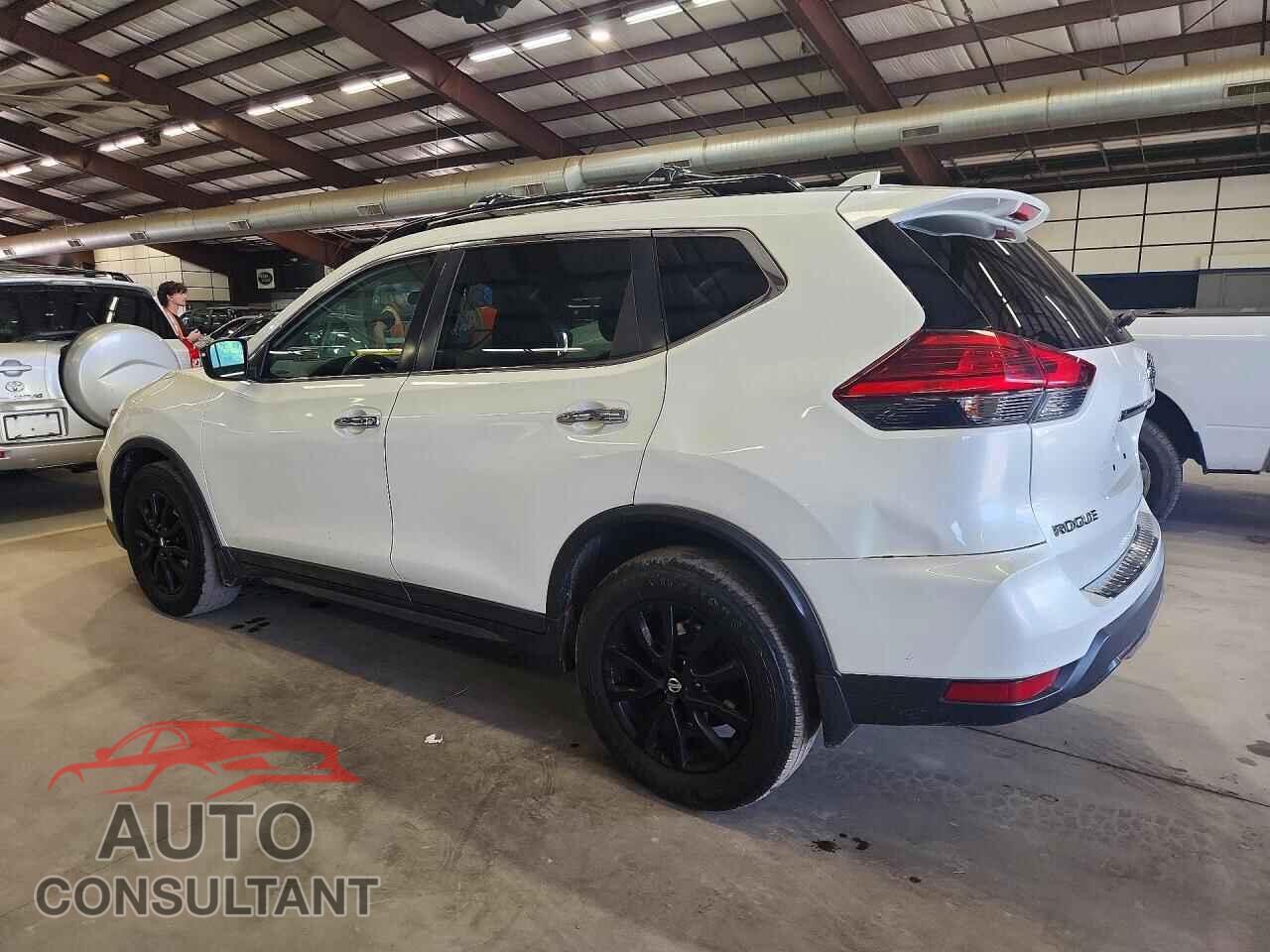 NISSAN ROGUE 2017 - 5N1AT2MV4HC817667
