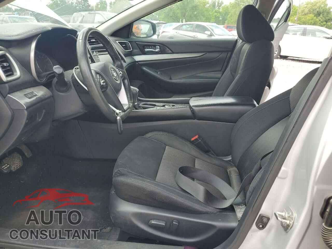 NISSAN MAXIMA 2017 - 1N4AA6AP7HC446095