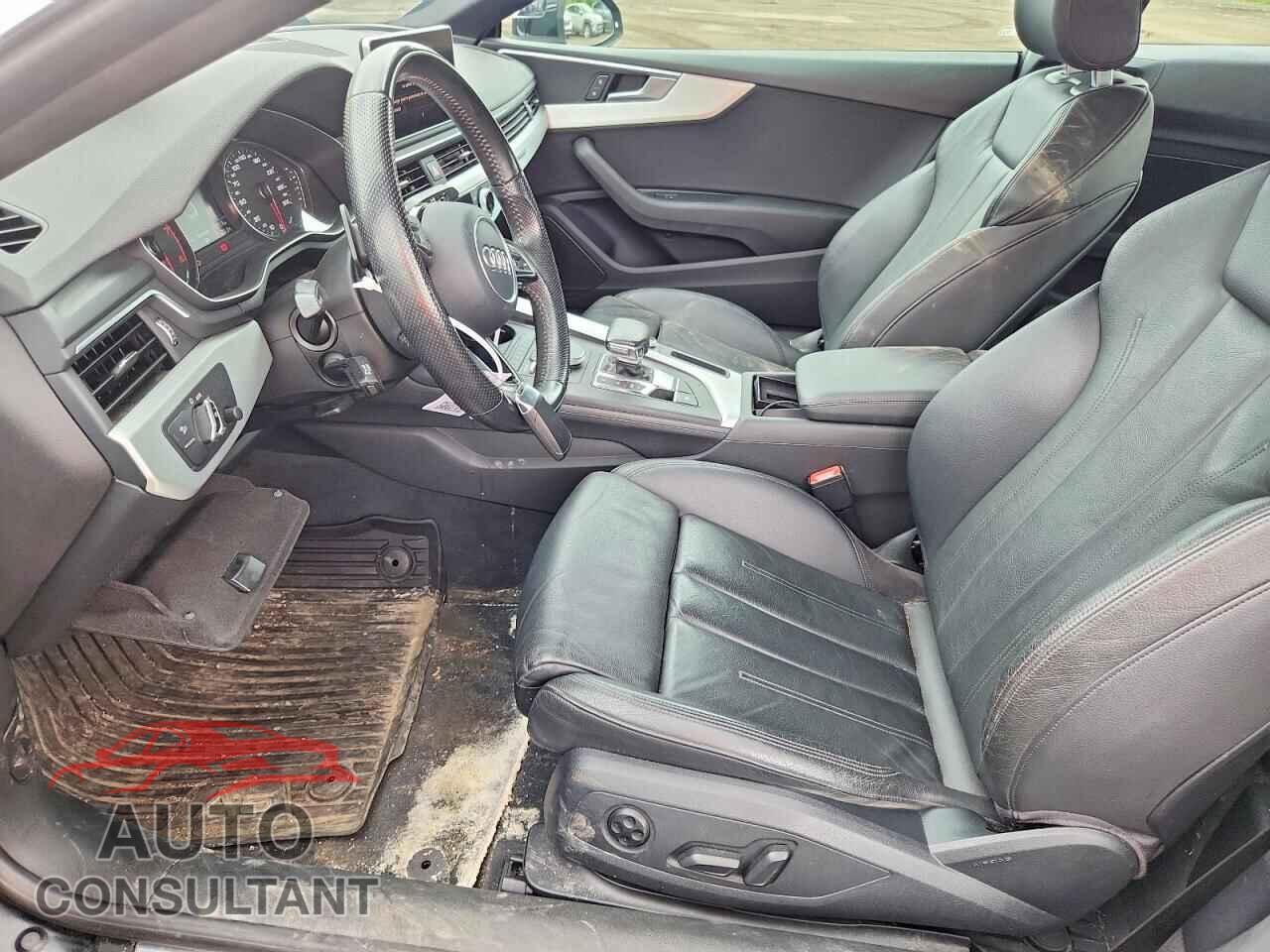AUDI A5 2018 - WAUTNAF57JA001131