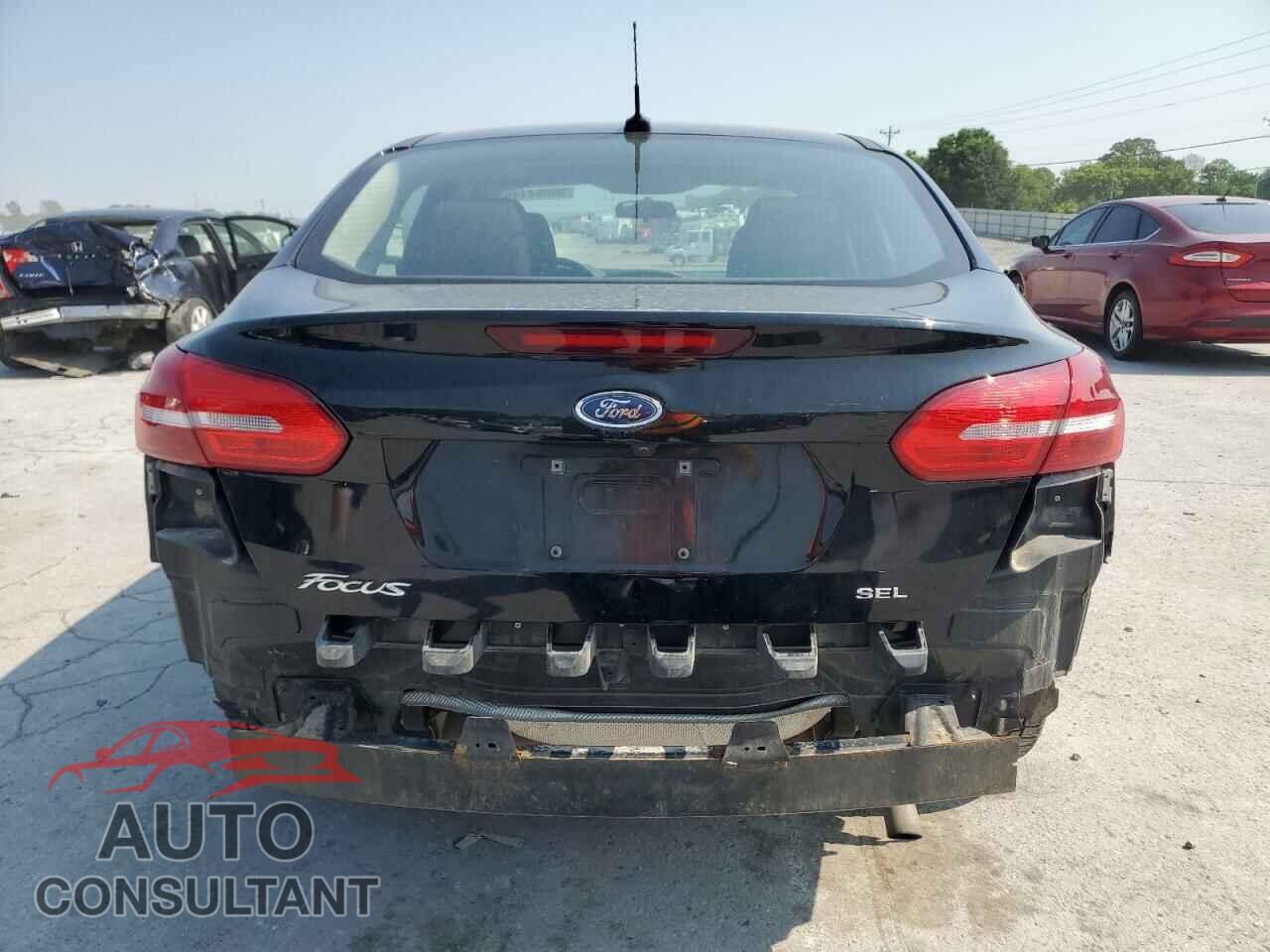 FORD FOCUS 2018 - 1FADP3H25JL211348
