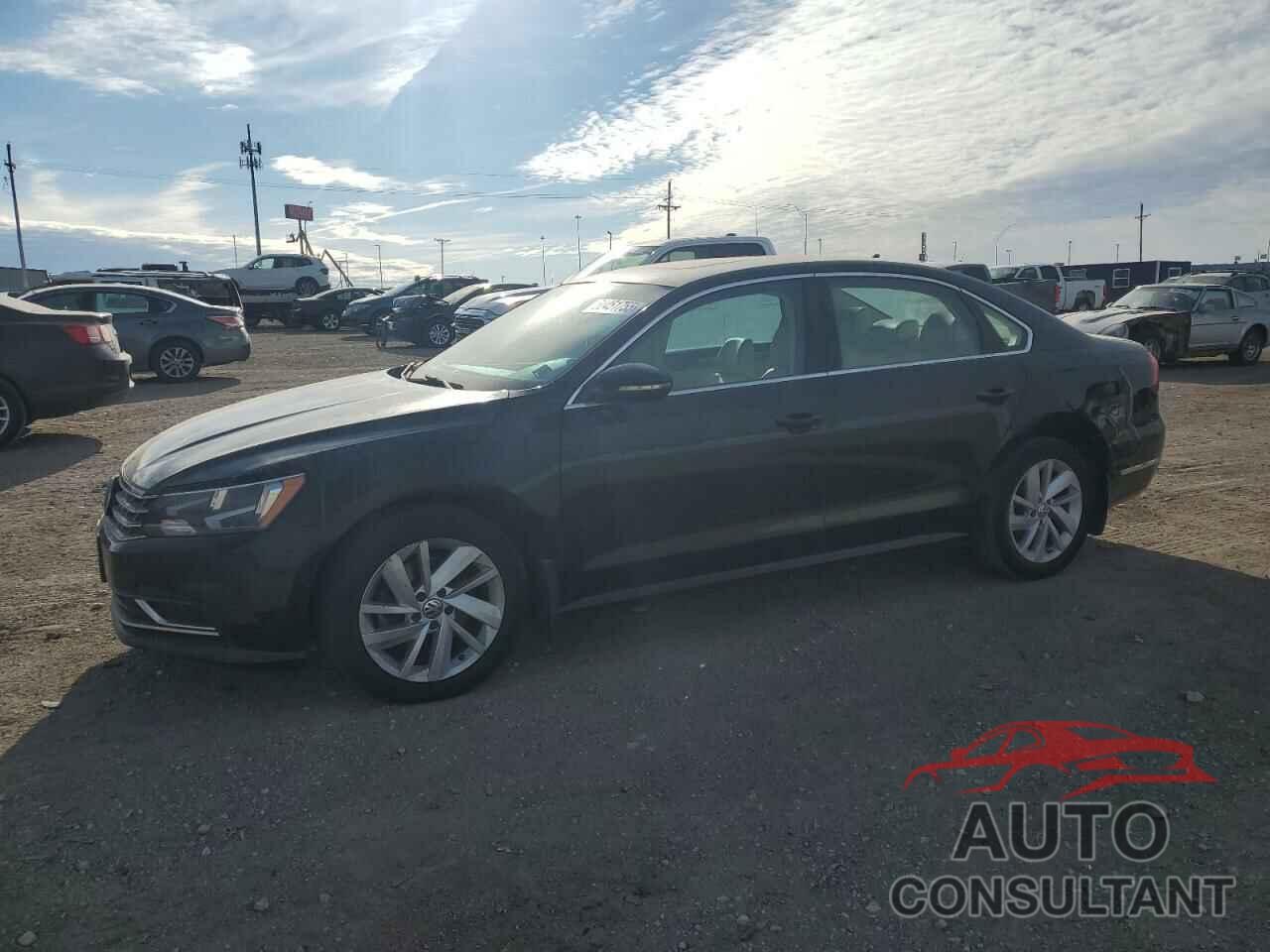 VOLKSWAGEN PASSAT 2018 - 1VWBA7A3XJC043488