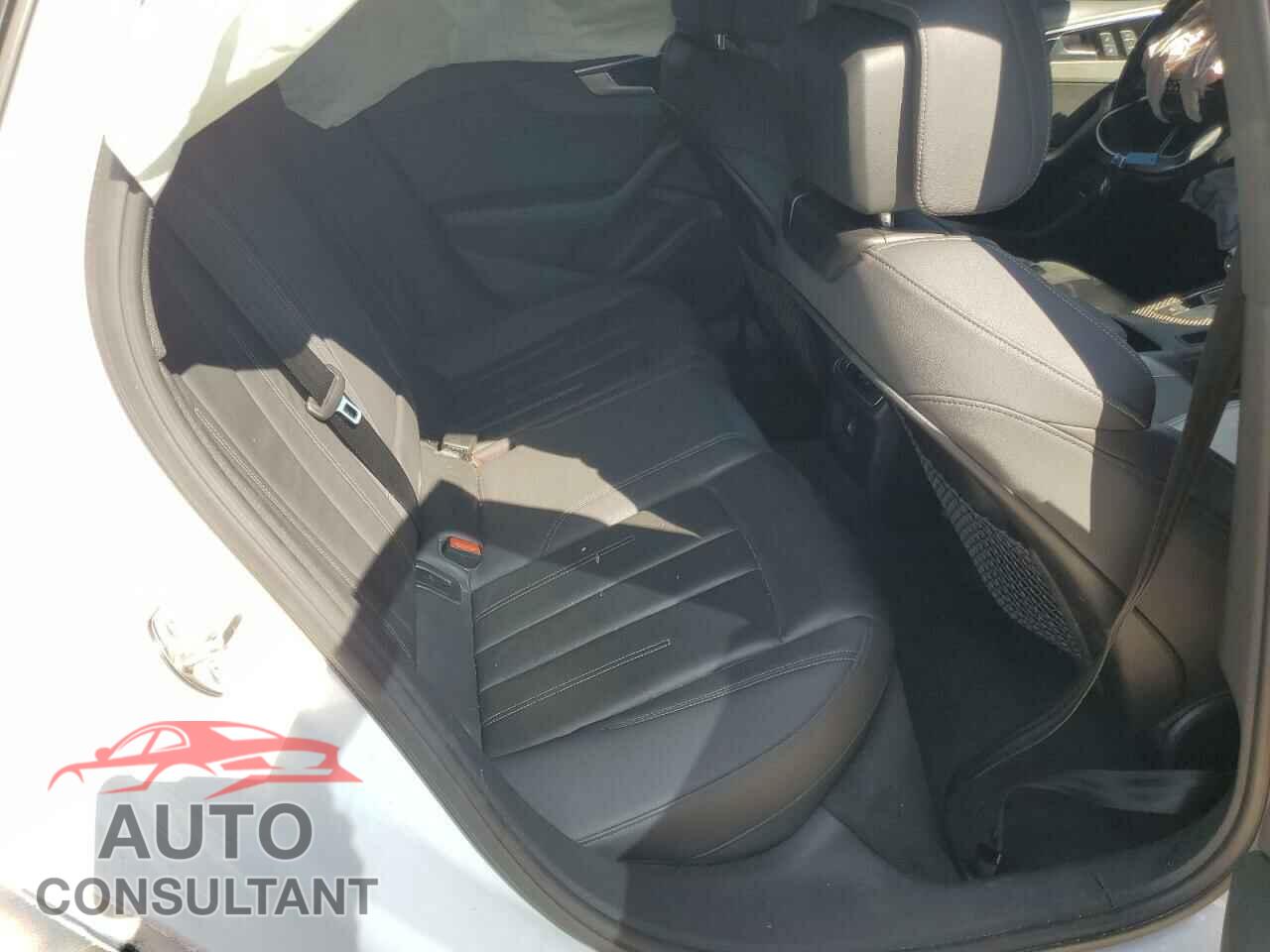 AUDI A4 2021 - WAUDAAF40MA035343