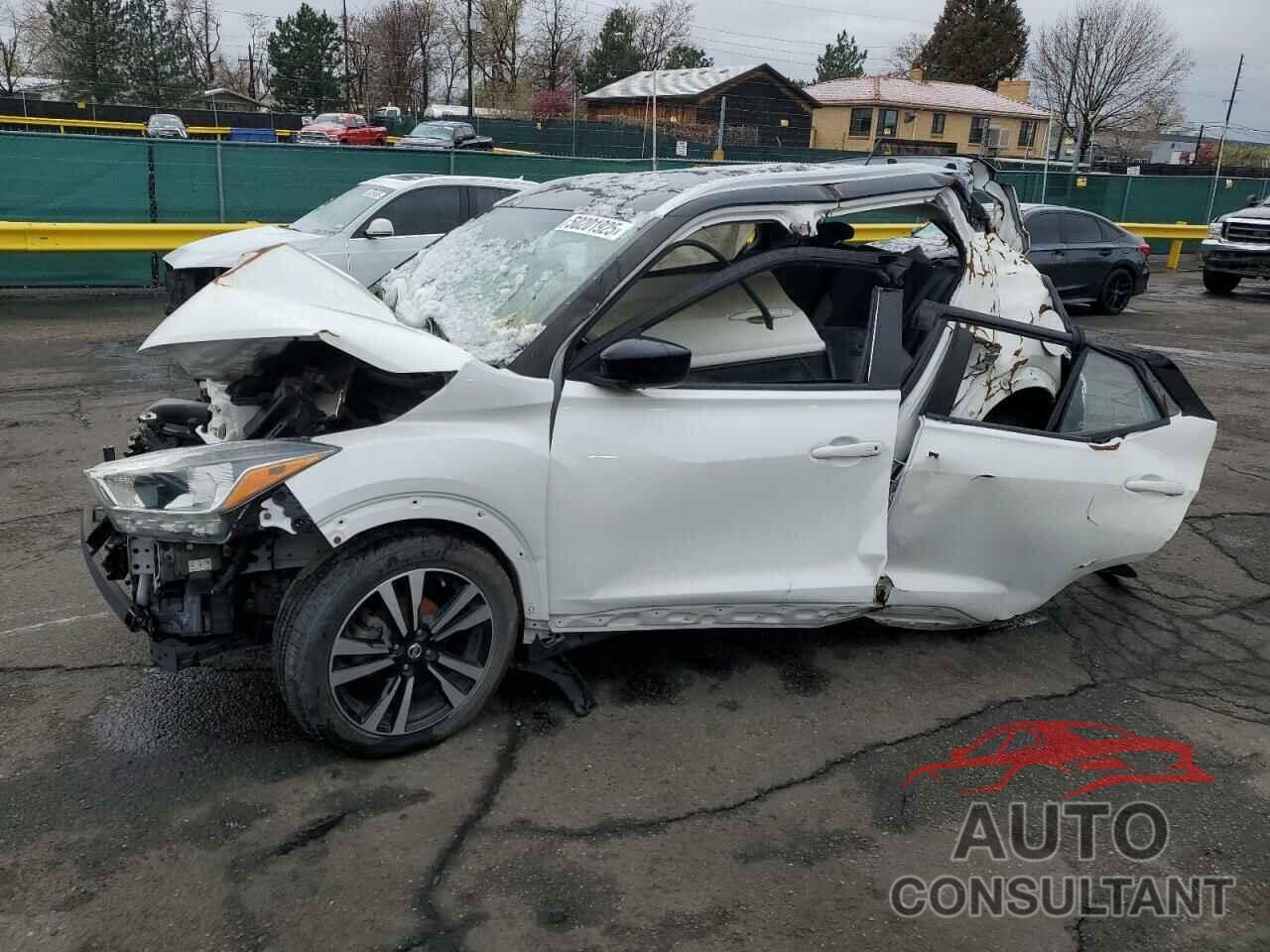 NISSAN KICKS 2018 - 3N1CP5CU6JL529352