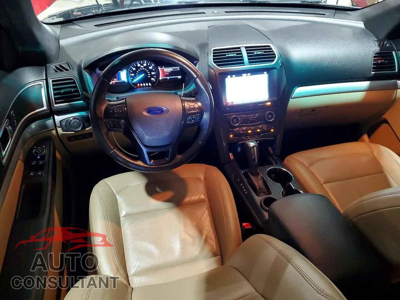 FORD EXPLORER 2017 - 1FM5K7D80HGB28083