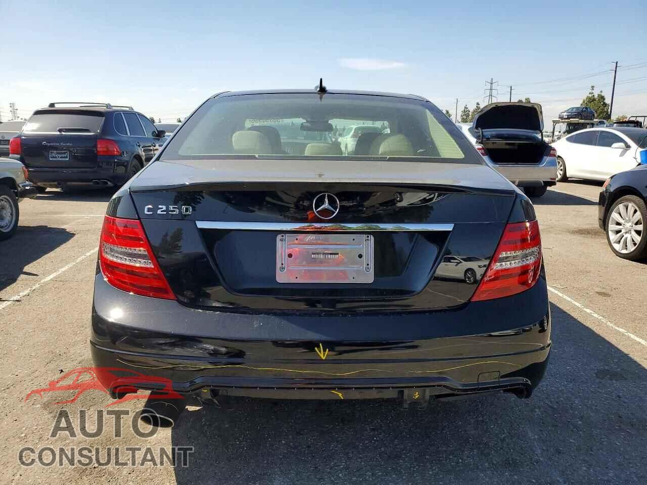 MERCEDES-BENZ C-CLASS 2013 - WDDGF4HB3DR294009