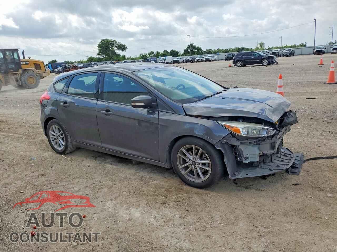 FORD FOCUS 2016 - 1FADP3K23GL339153