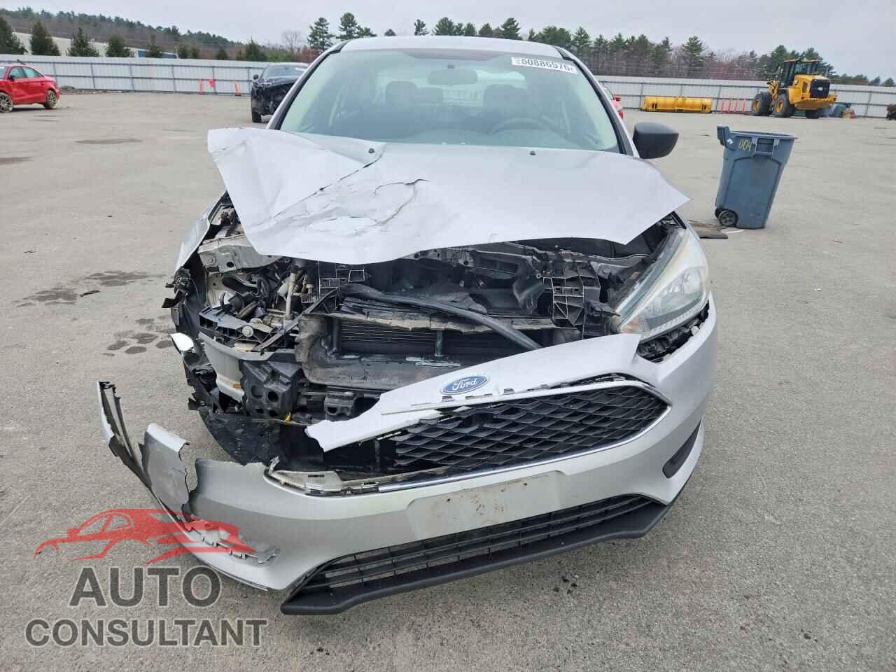 FORD FOCUS 2015 - 1FADP3E29FL341404