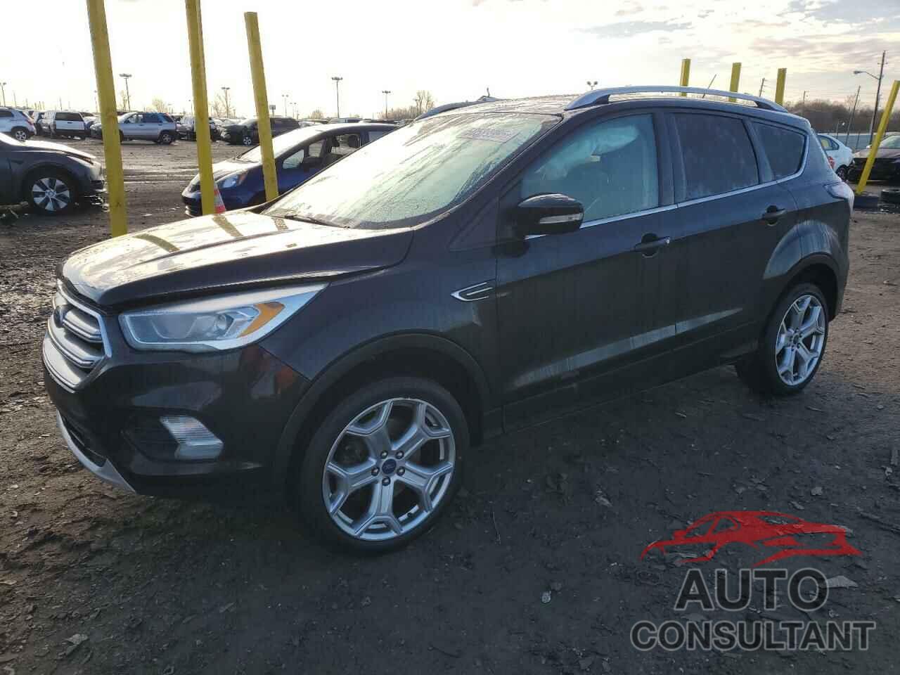 FORD ESCAPE 2017 - 1FMCU9J91HUB12258