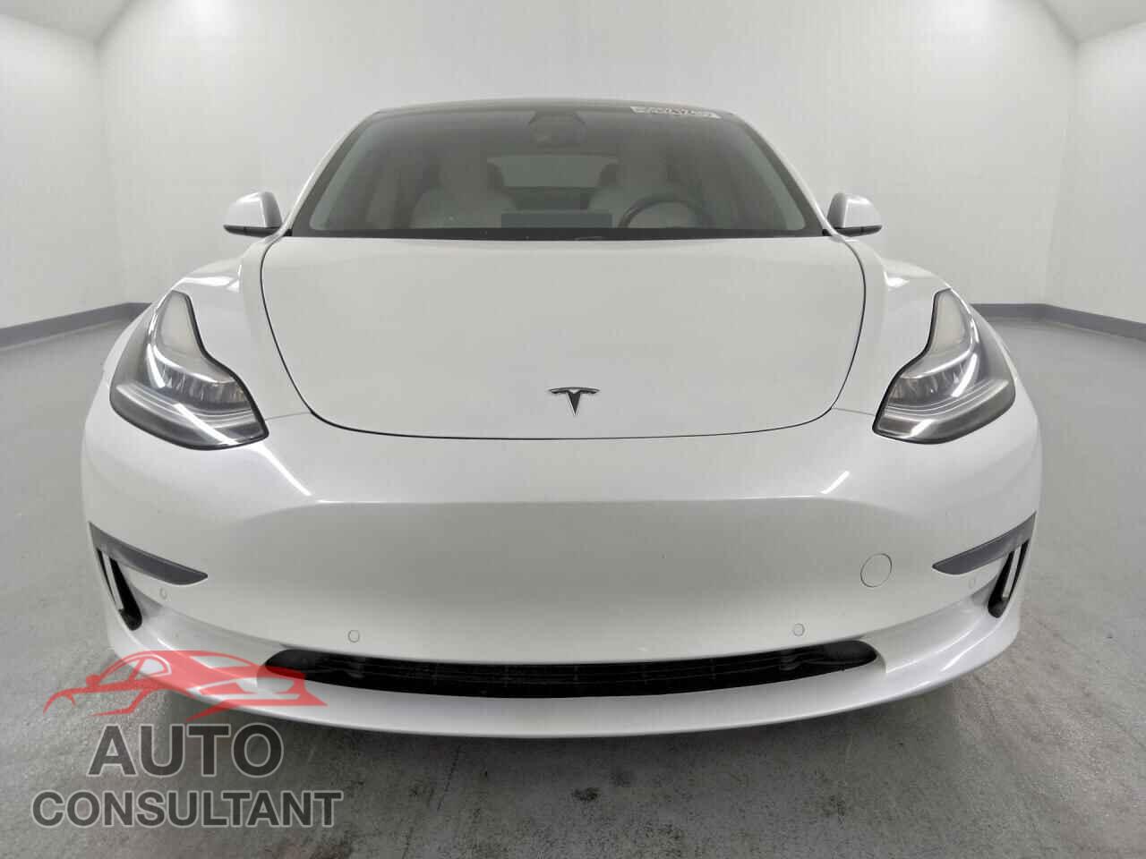 TESLA MODEL 3 2020 - 5YJ3E1EAXLF805113