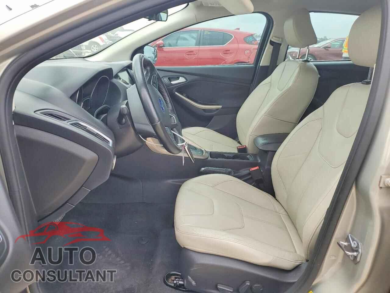 FORD FOCUS 2015 - 1FADP3N21FL268836