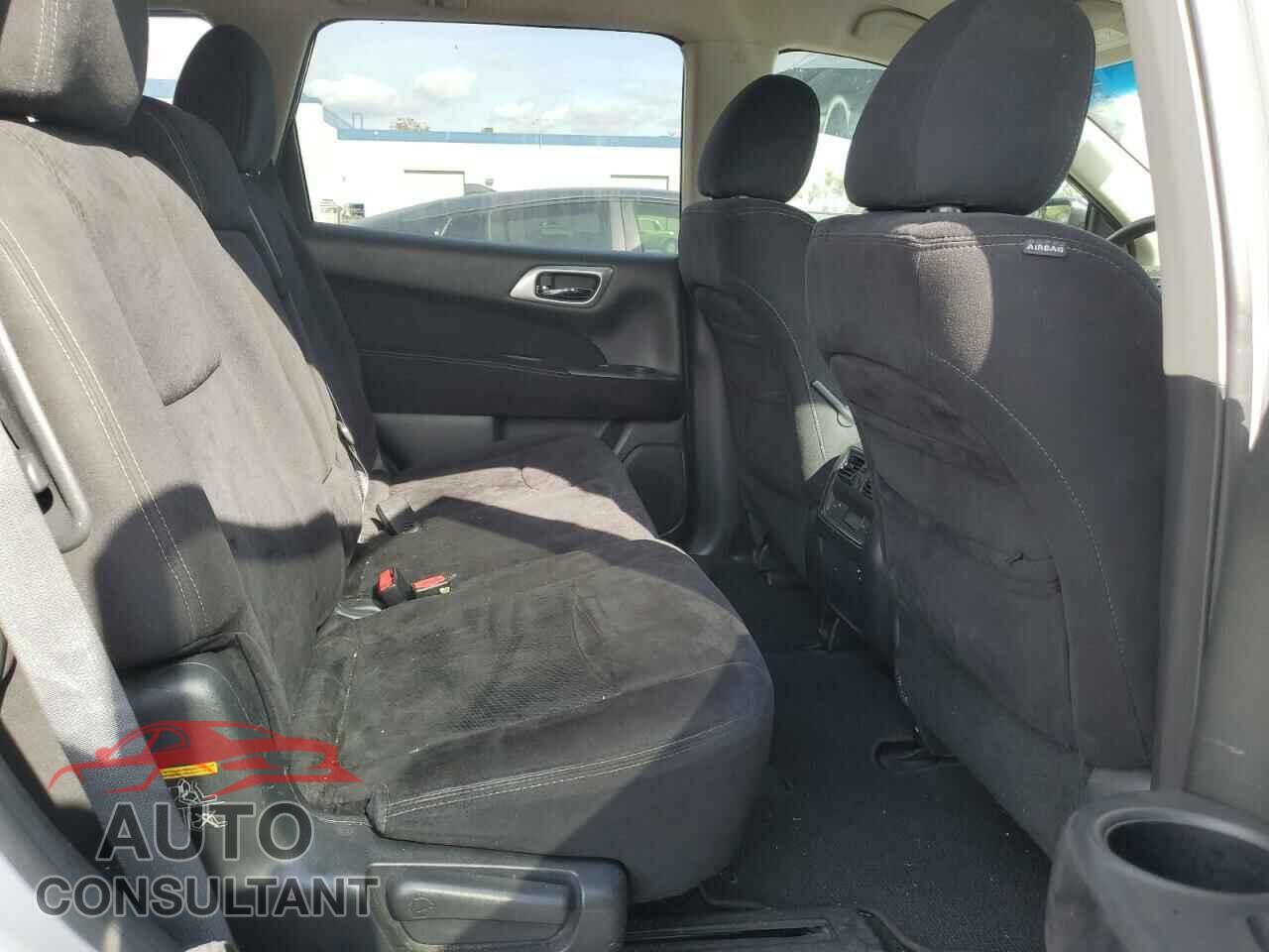 NISSAN PATHFINDER 2013 - 5N1AR2MN4DC676110