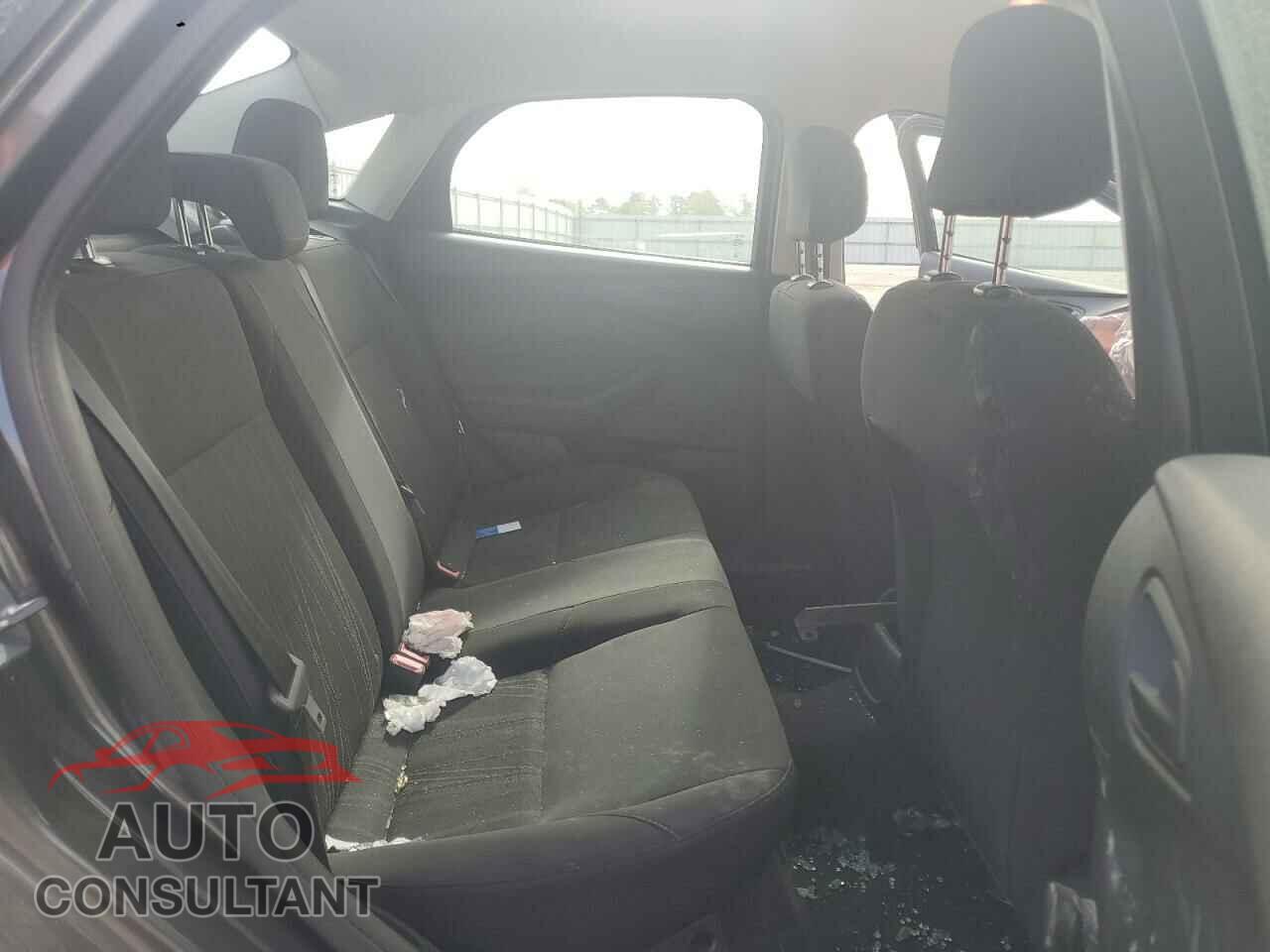FORD FOCUS 2017 - 1FADP3E24HL282698