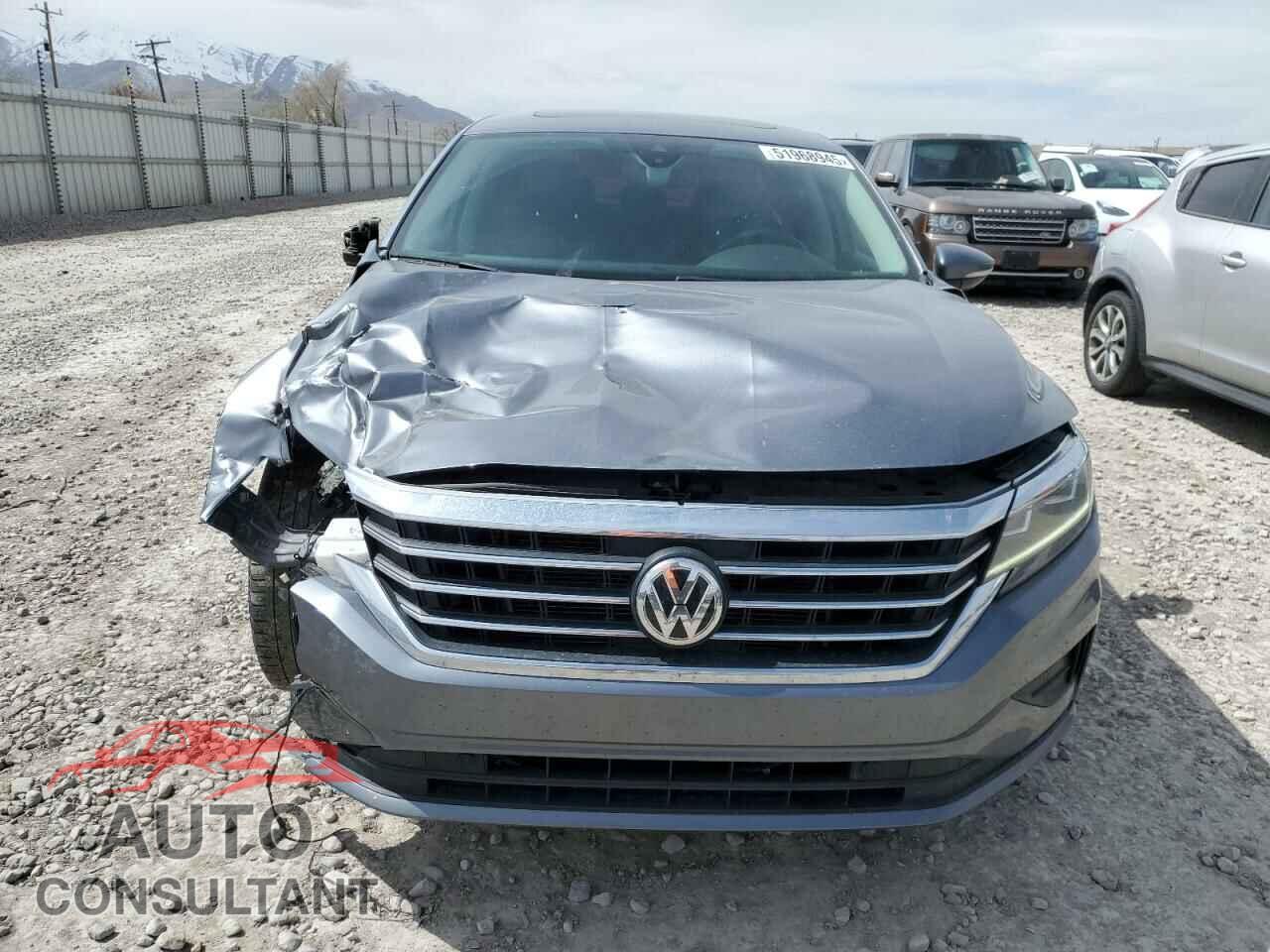 VOLKSWAGEN PASSAT 2020 - 1VWCA7A33LC013708