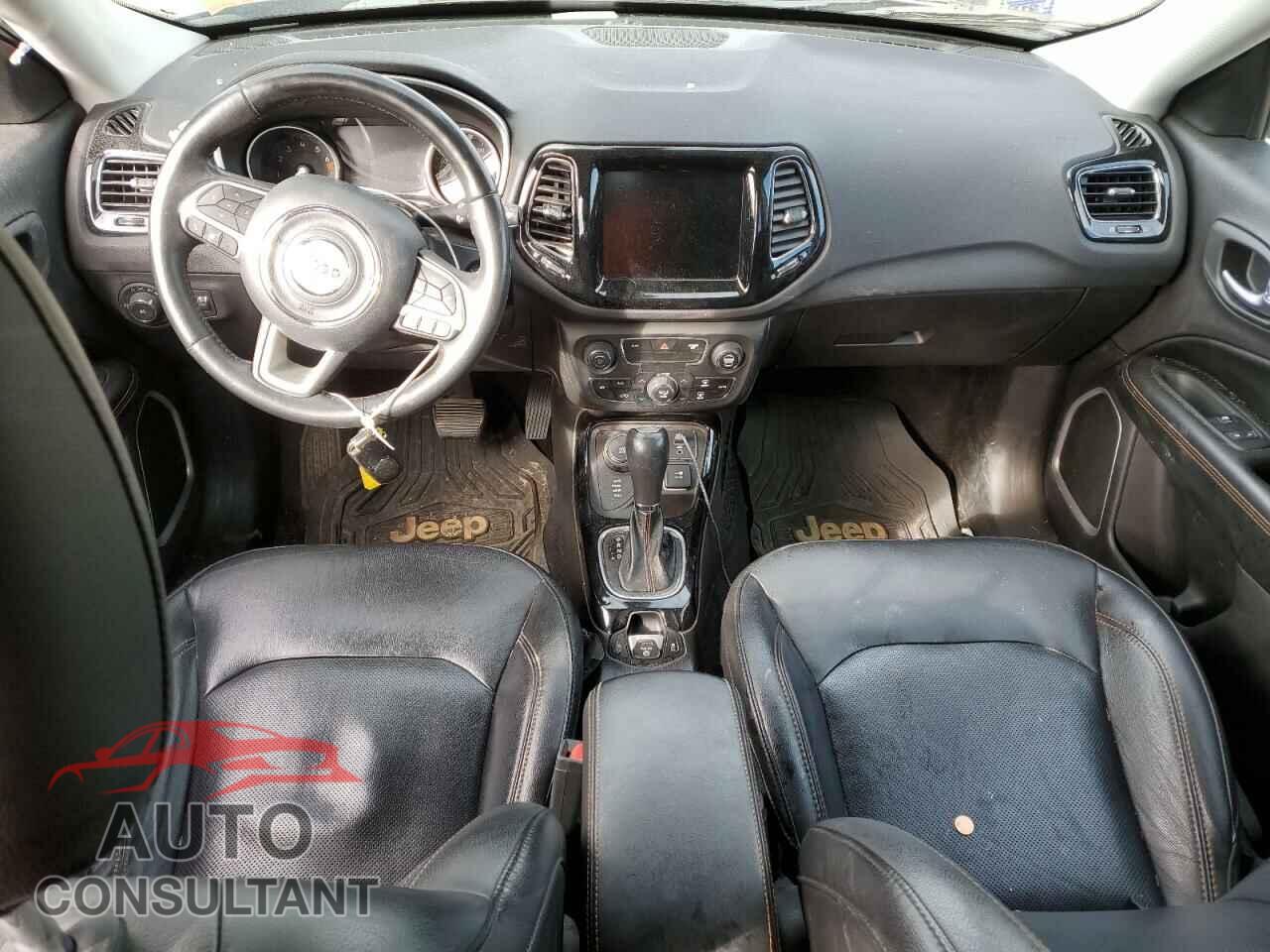 JEEP COMPASS 2018 - 3C4NJDCB3JT402865
