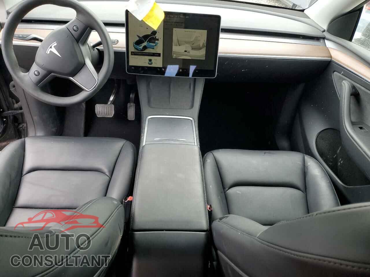 TESLA MODEL Y 2024 - 7SAYGDEE7RF158721