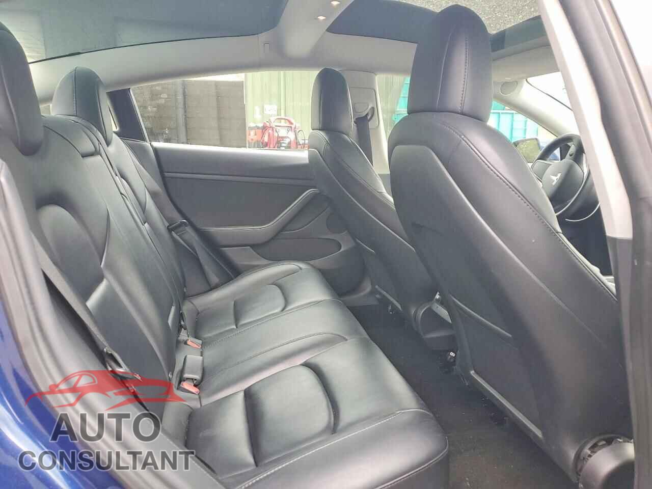 TESLA MODEL 3 2022 - 5YJ3E1EA7NF371610