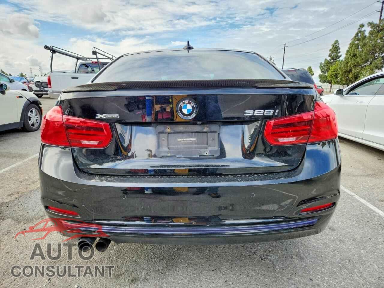 BMW 3 SERIES 2016 - WBA8E3G52GNU02443