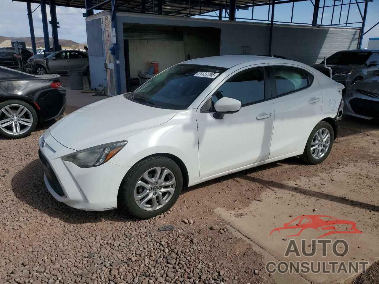 TOYOTA YARIS 2018 - 3MYDLBYV9JY320611