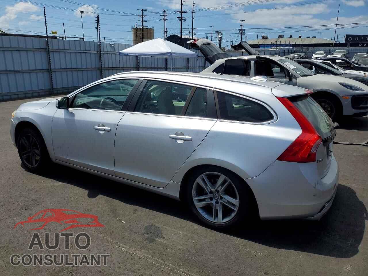 VOLVO V60 2015 - YV140MEB9F1190669