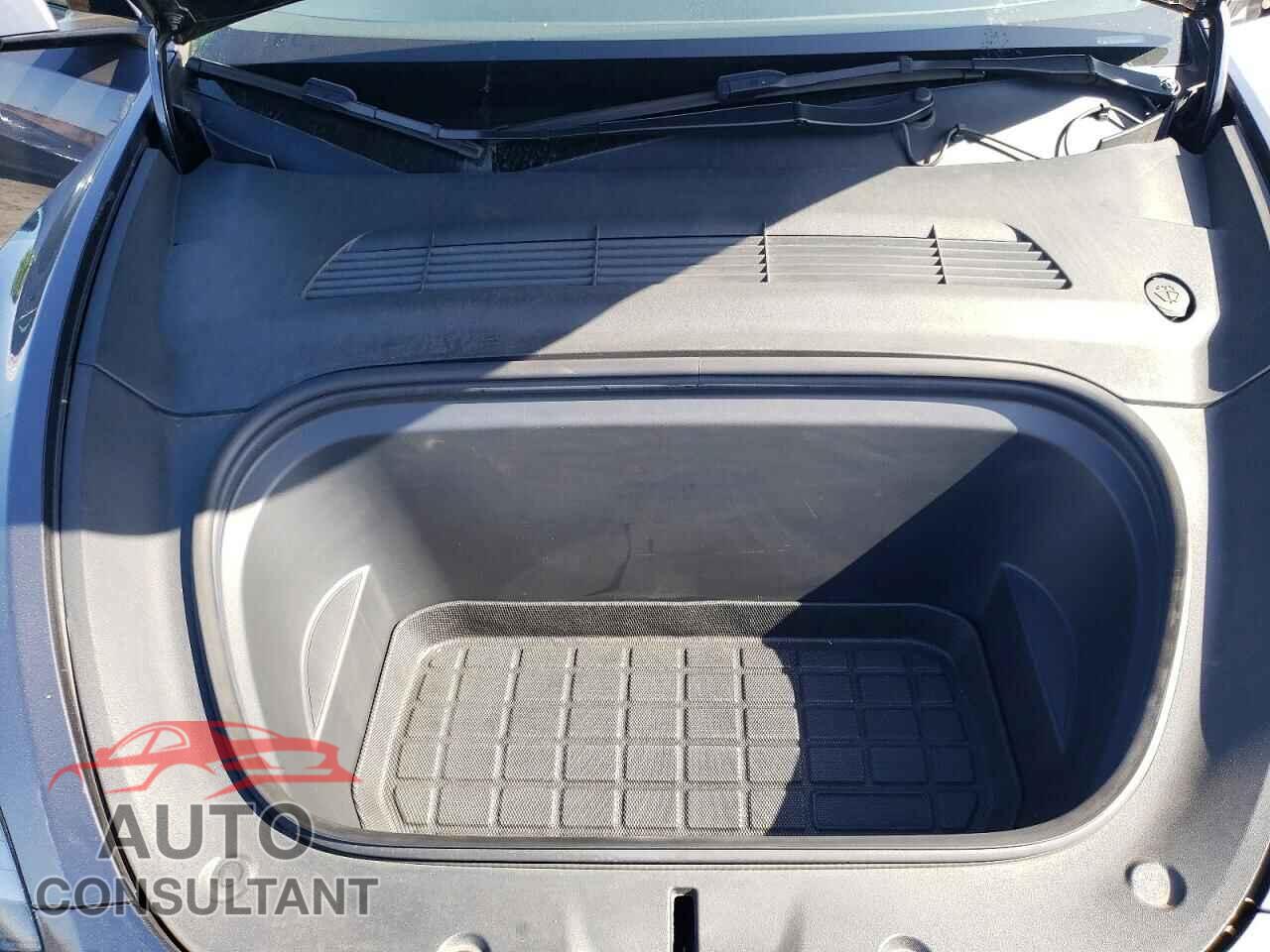 TESLA MODEL Y 2022 - 7SAYGDEF0NF486677
